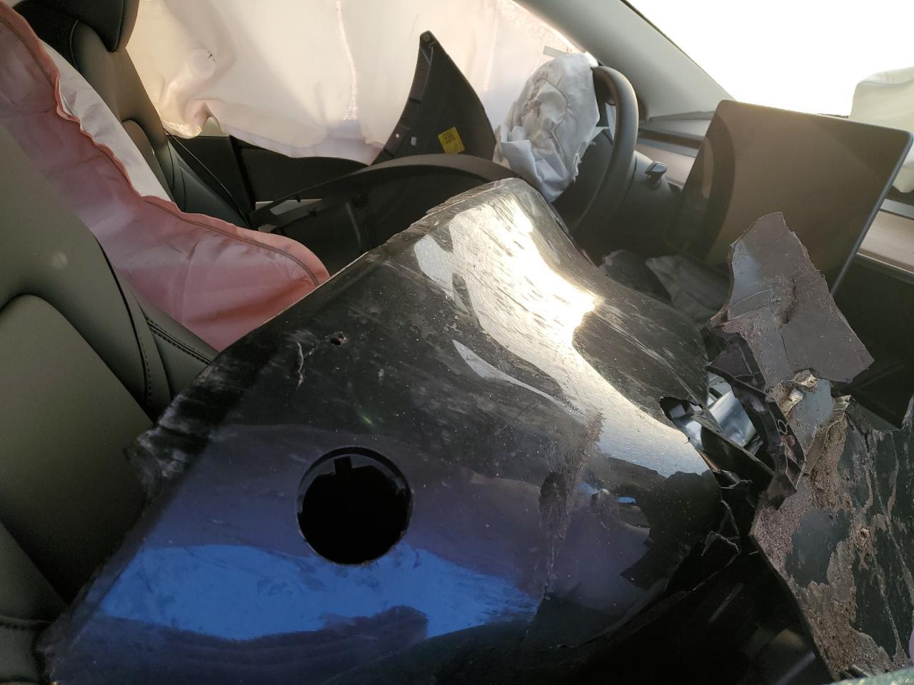 2025 TESLA MODEL Y - Image 7