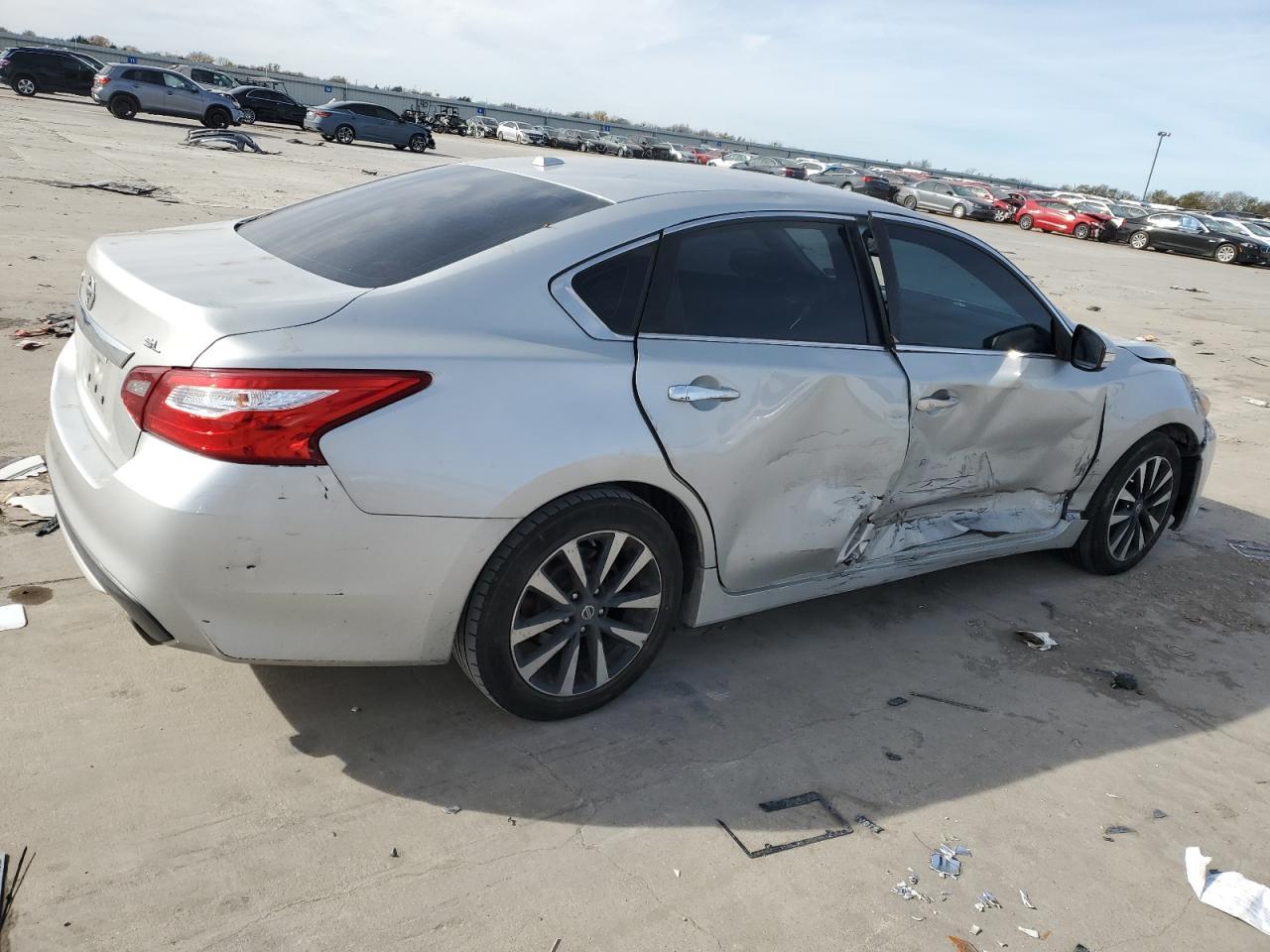2018 NISSAN ALTIMA 2.5 - Фото 3
