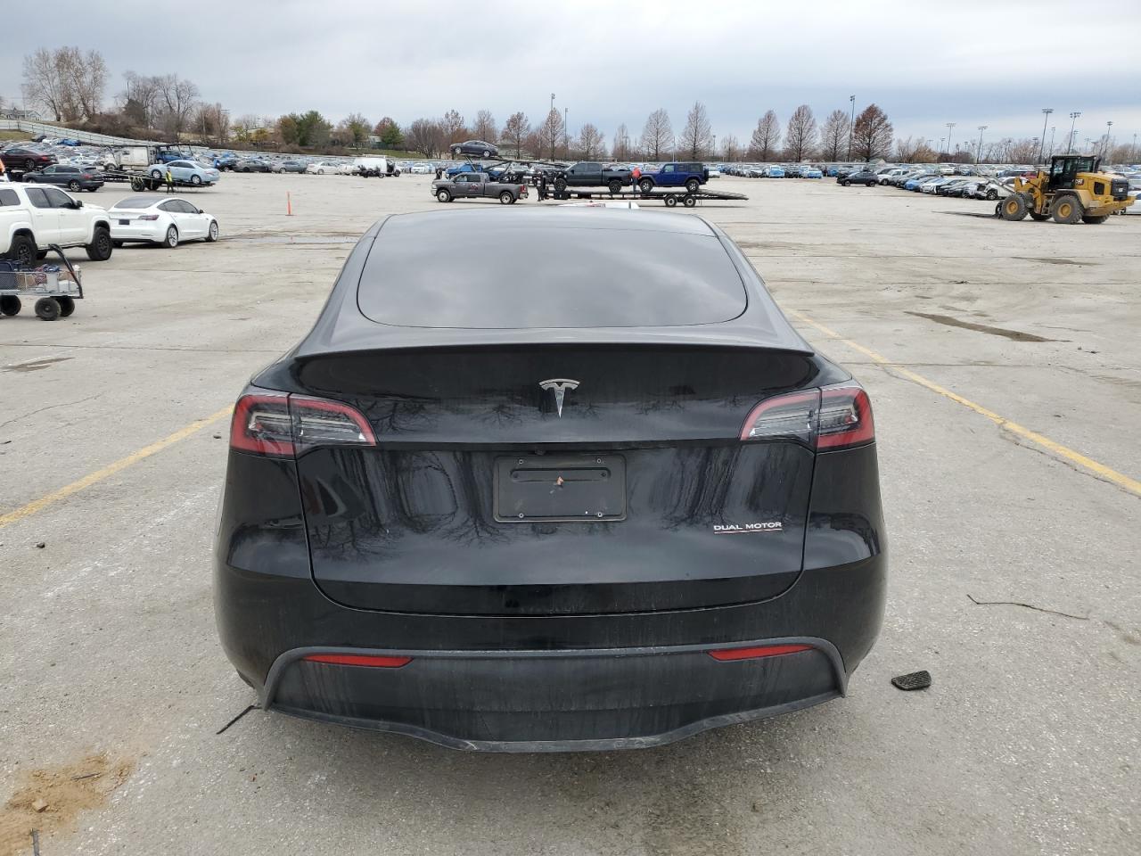 2023 TESLA MODEL Y - Фото 6
