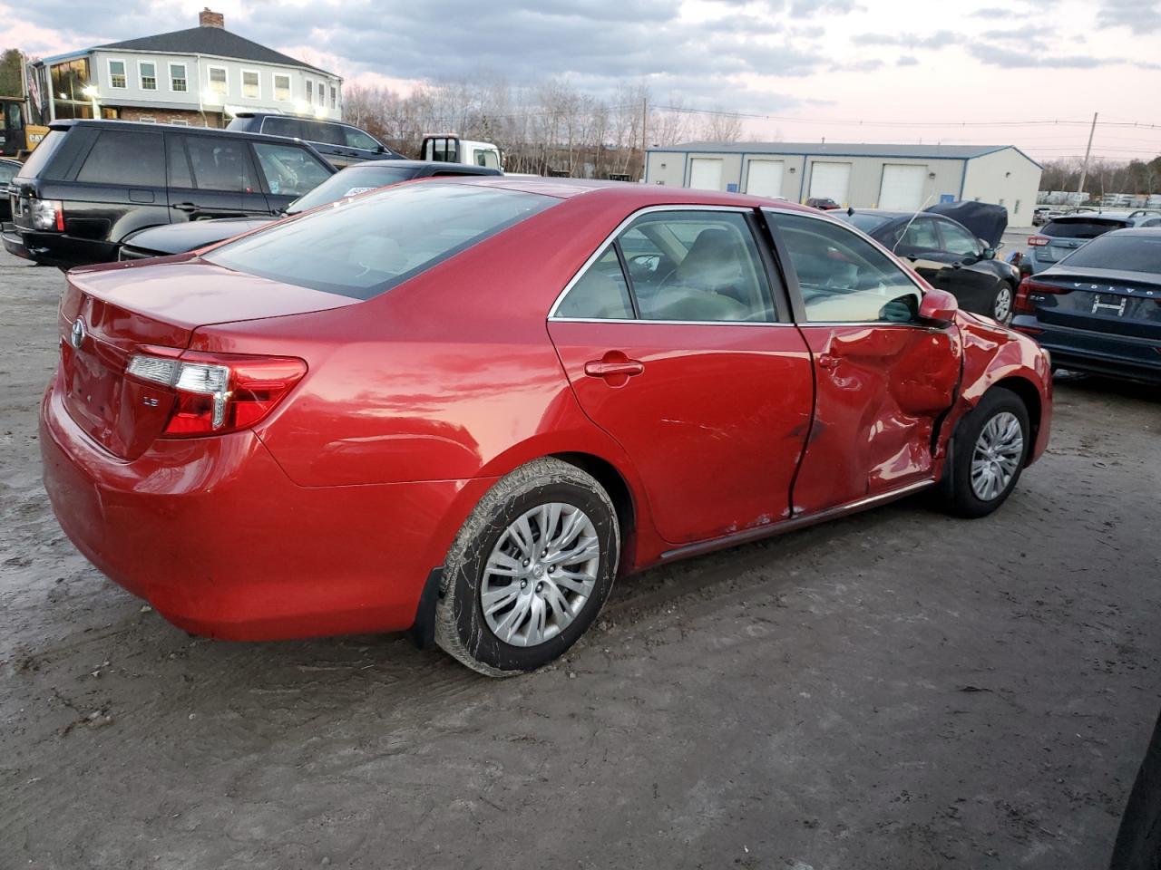 2014 TOYOTA CAMRY L - Image 3