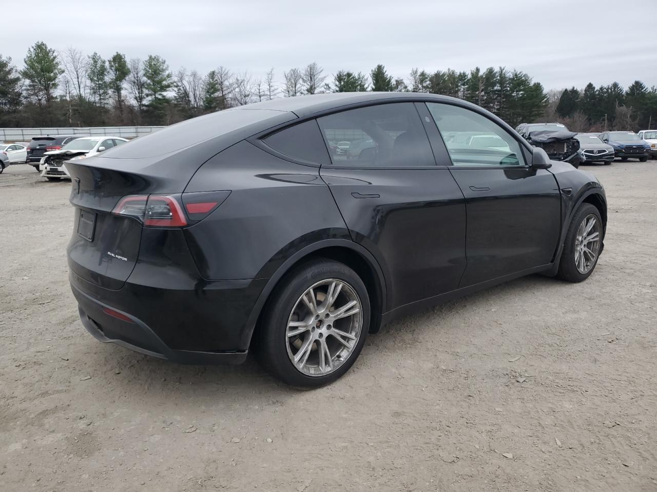 2023 TESLA MODEL Y - Фото 3