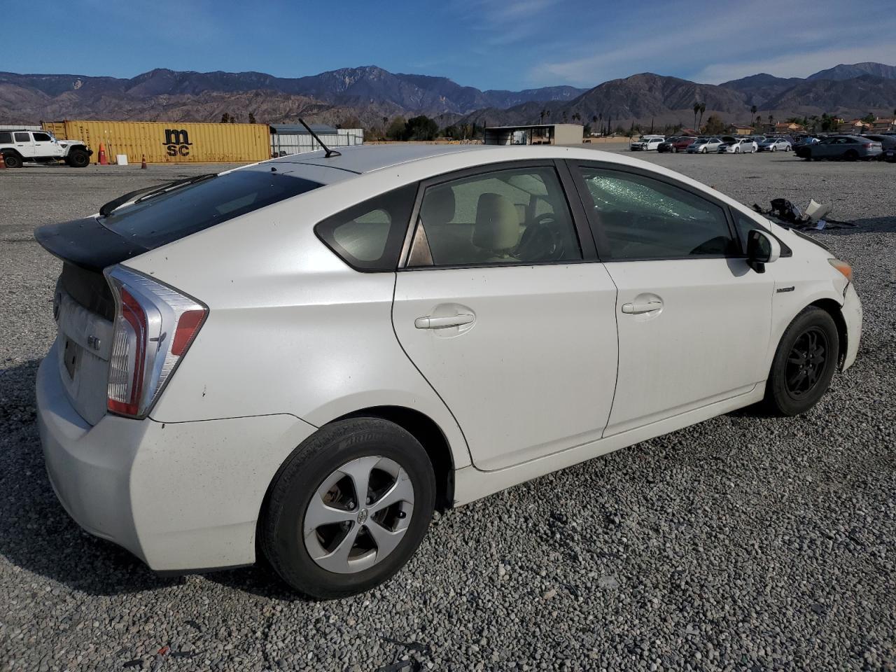 2013 TOYOTA PRIUS - Фото 3