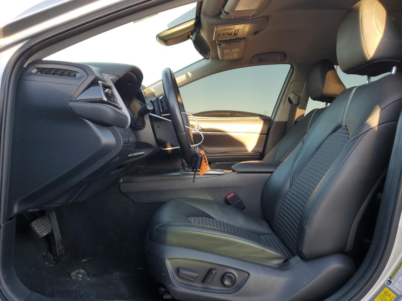 2021 TOYOTA CAMRY SE - Фото 7