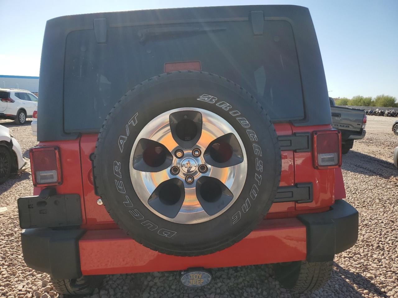 2017 JEEP WRANGLER U - Image 6