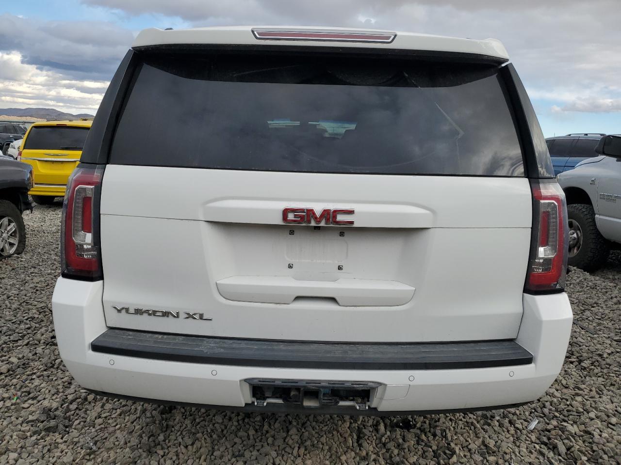 2016 GMC YUKON XL K - Фото 6