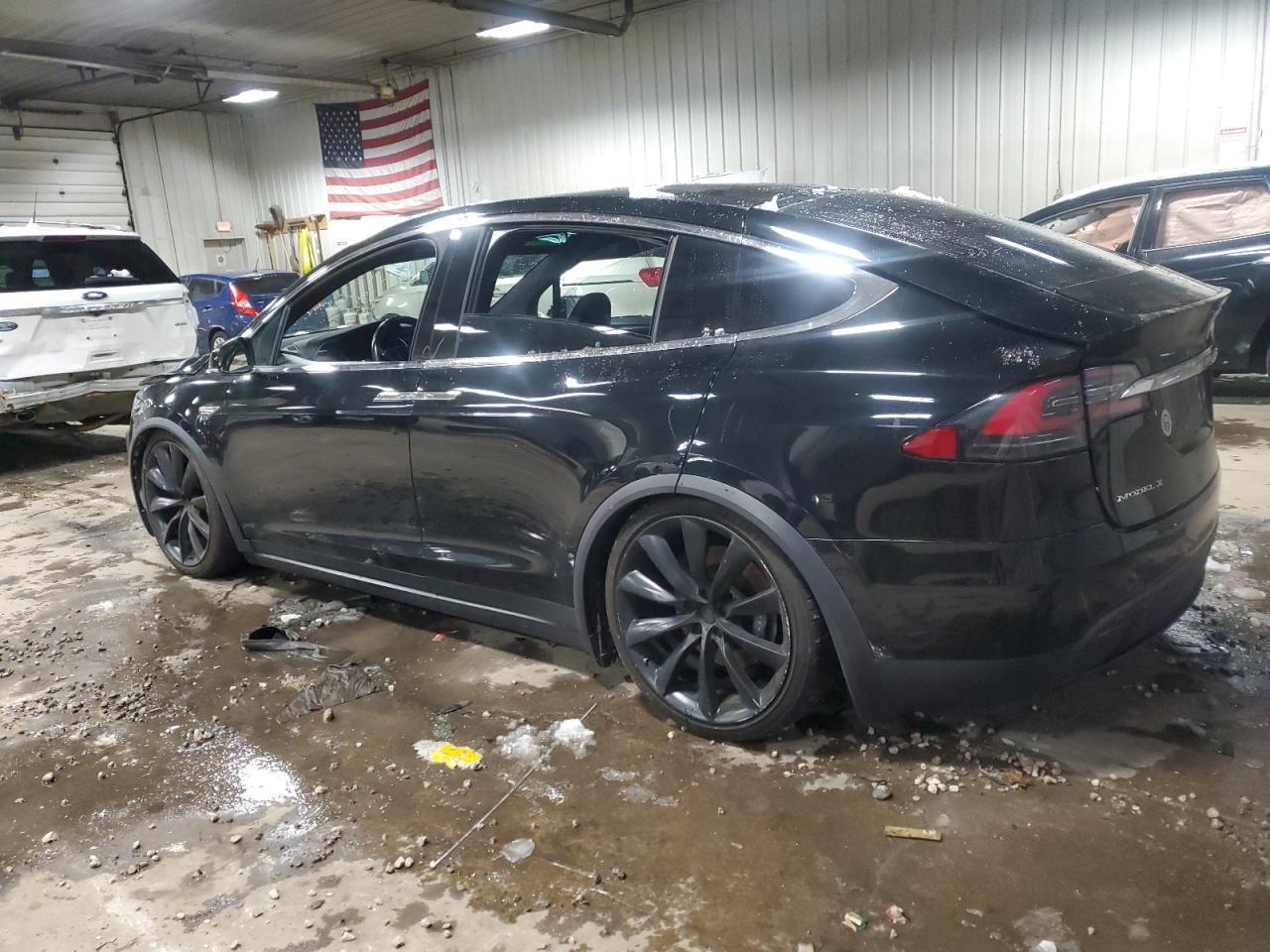 2016 TESLA MODEL X - Фото 2