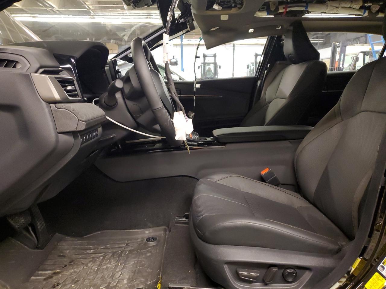 2025 TOYOTA CAMRY XSE - Image 7