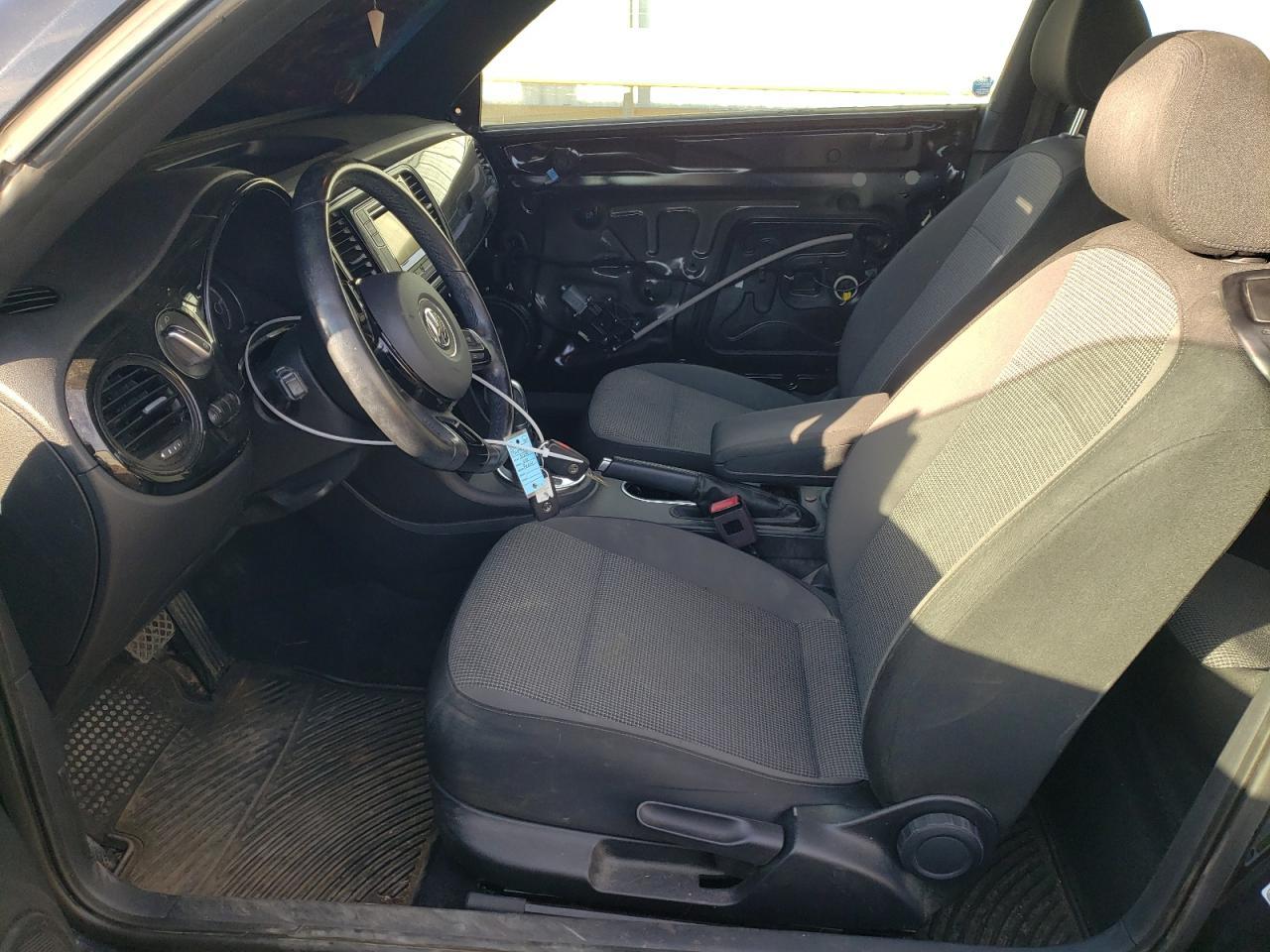 2019 VOLKSWAGEN BEETLE S - Image 7