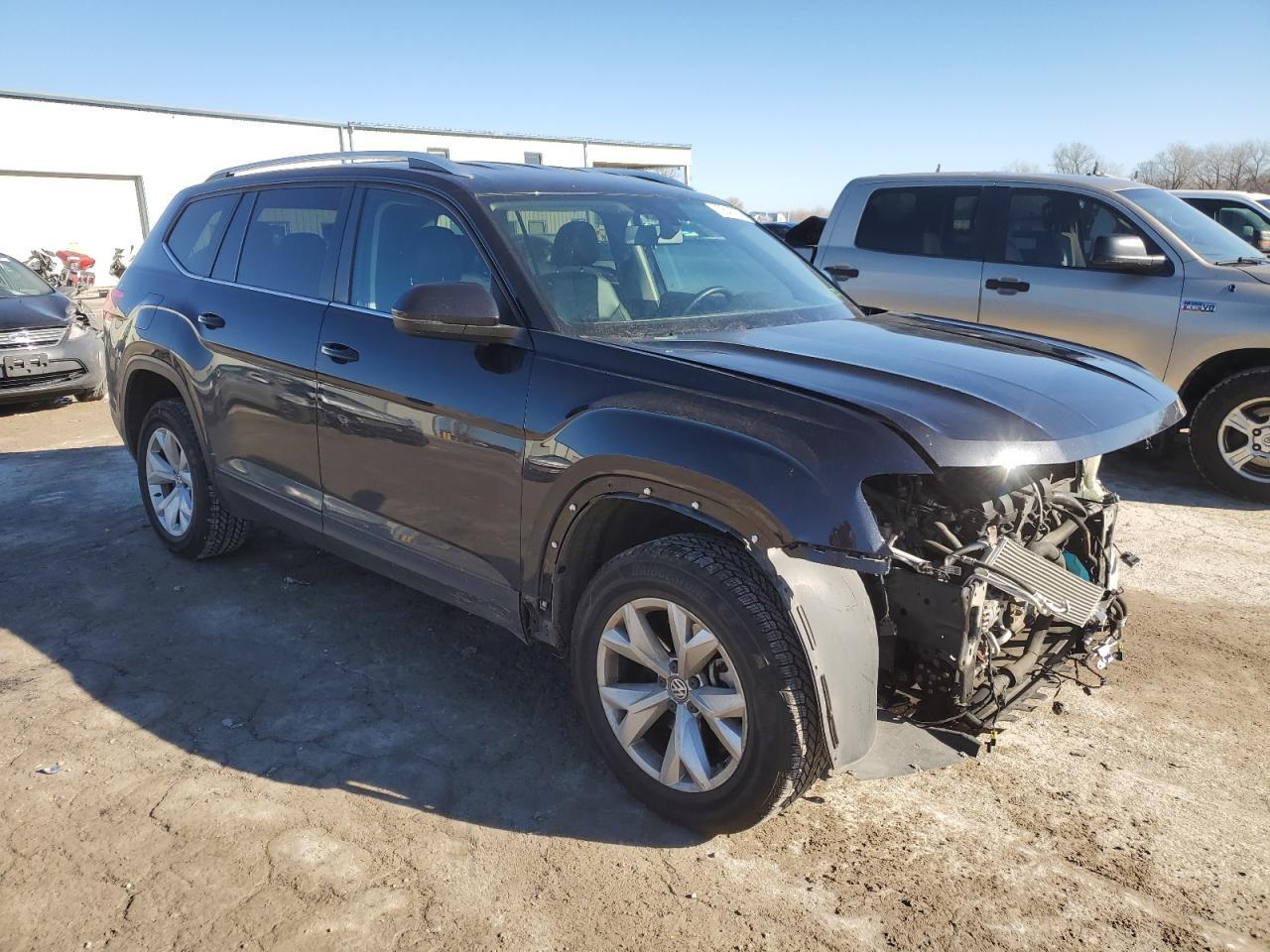 2019 VOLKSWAGEN ATLAS SE - Image 4