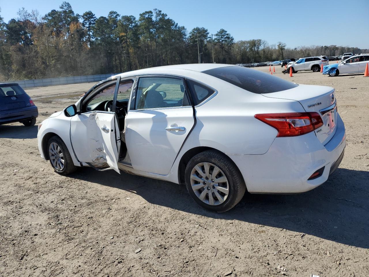 2017 NISSAN SENTRA S - Фото 2