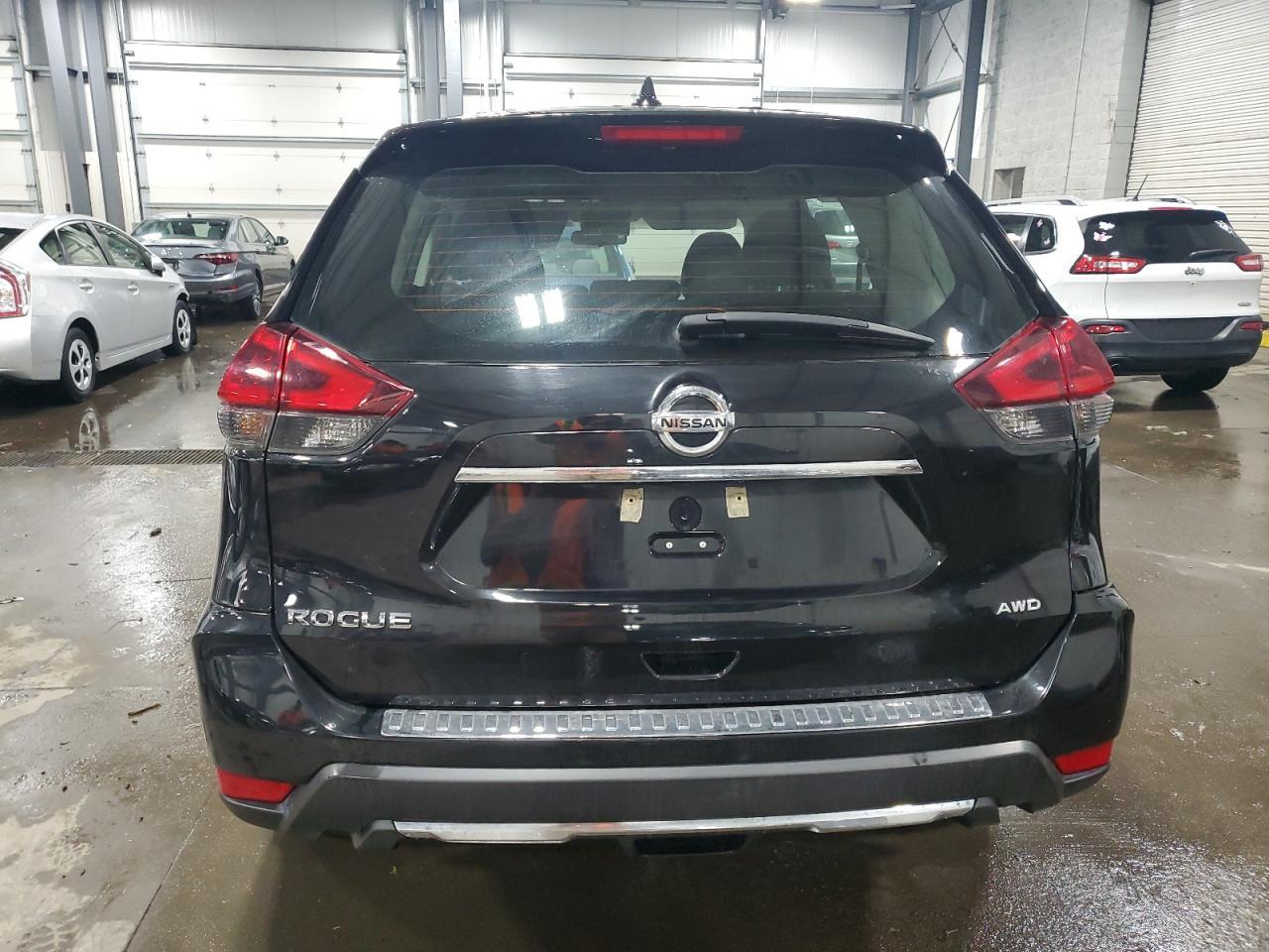 2018 NISSAN ROGUE S - Фото 6