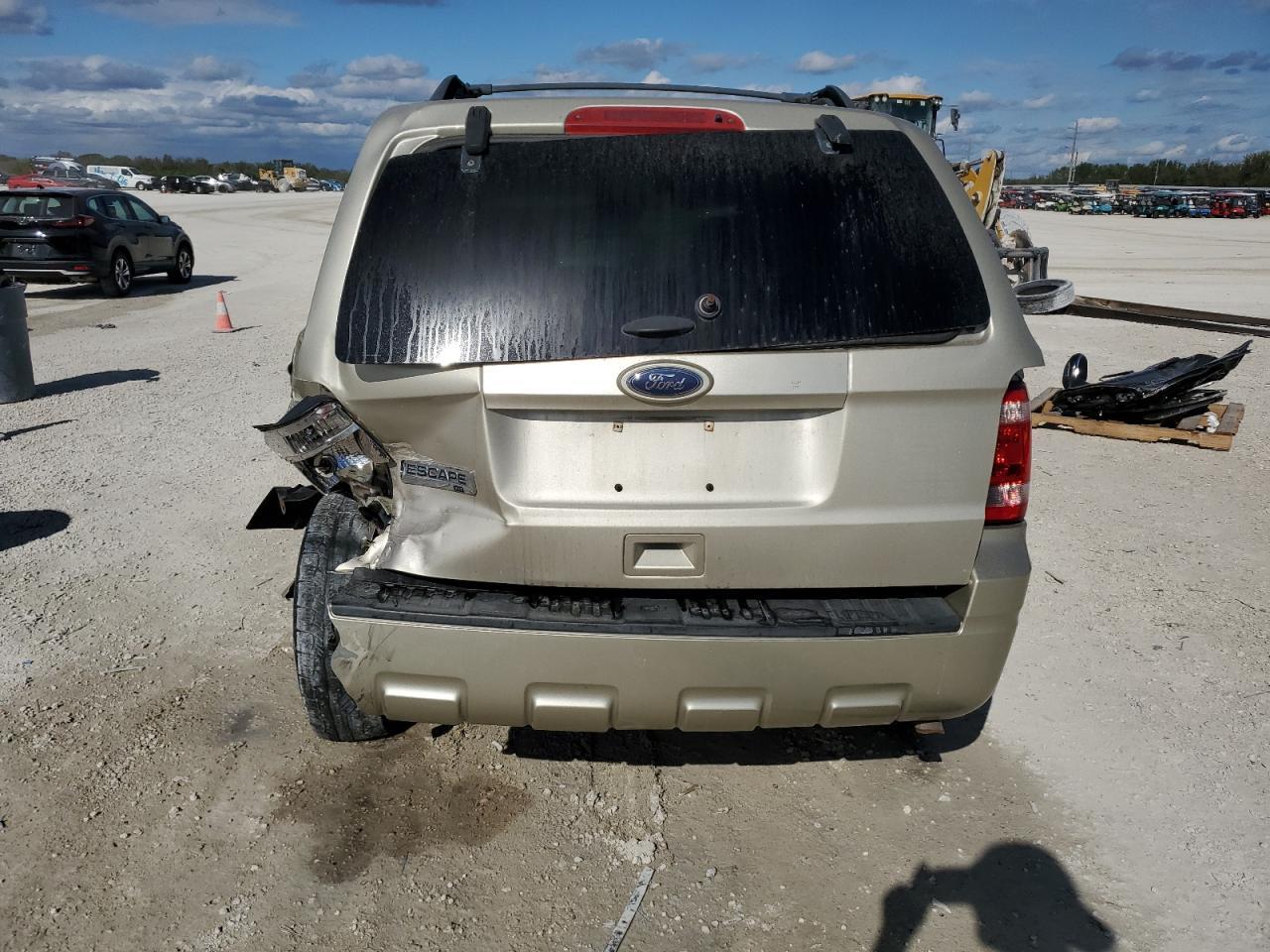 2012 FORD ESCAPE XLT - Фото 6