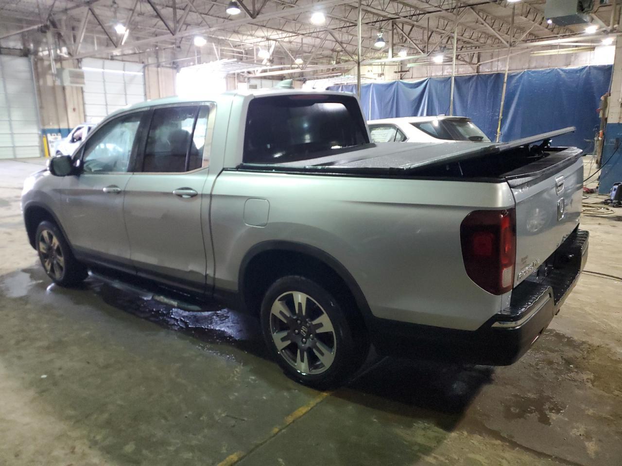 2017 HONDA RIDGELINE - Image 2