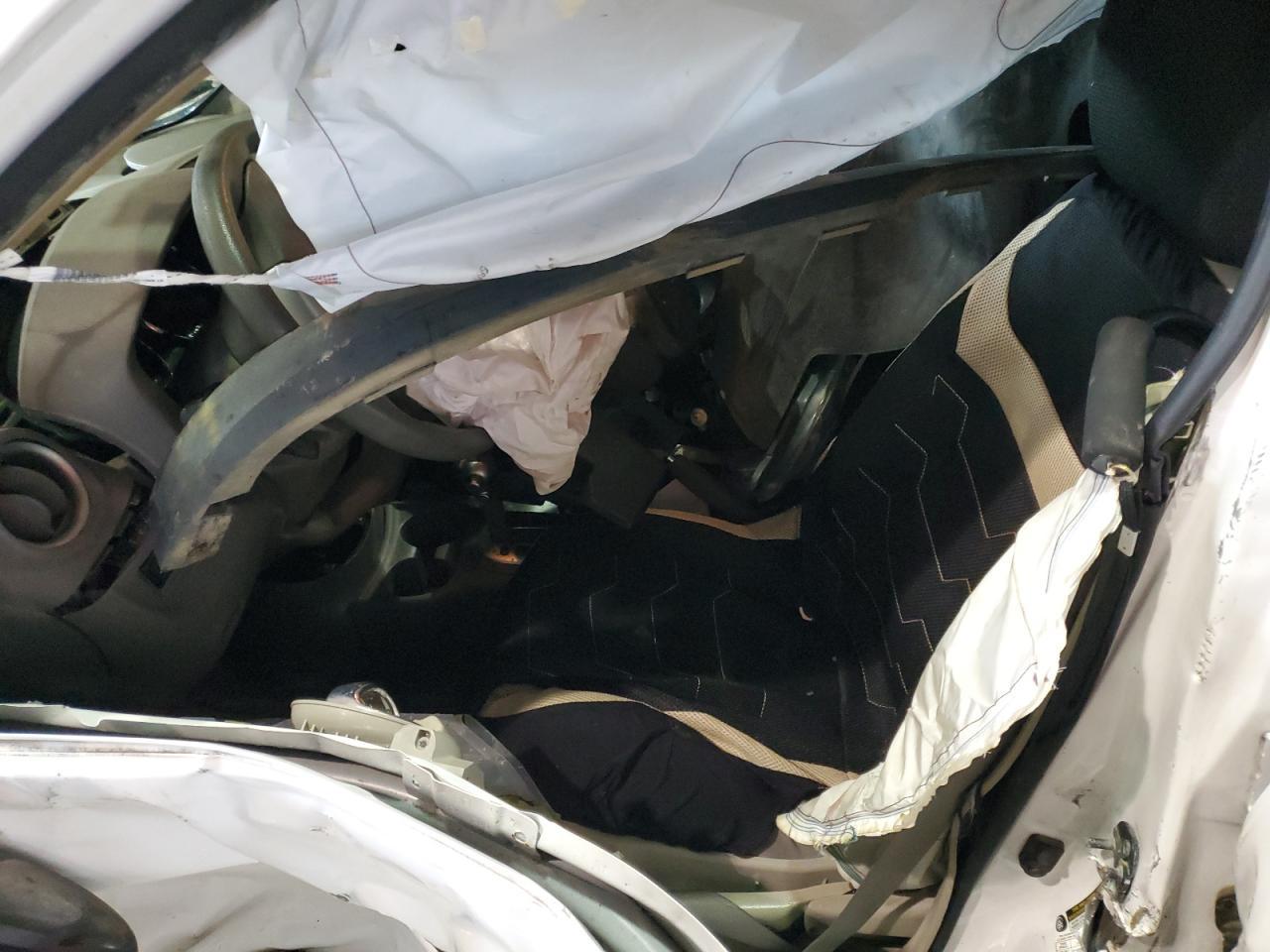 2016 NISSAN VERSA S - Фото 7