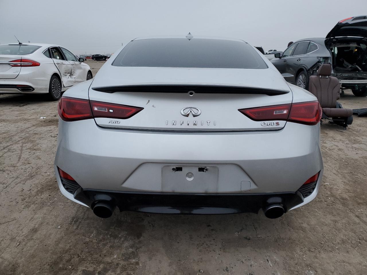 2017 INFINITI Q60 RED SP - Image 6