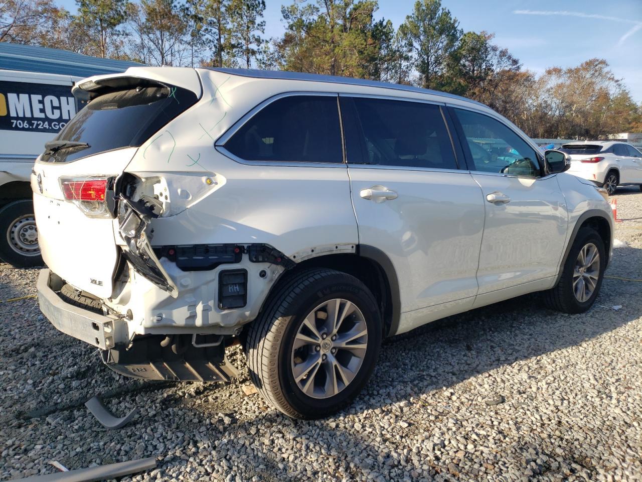 2015 TOYOTA HIGHLANDER - Фото 3