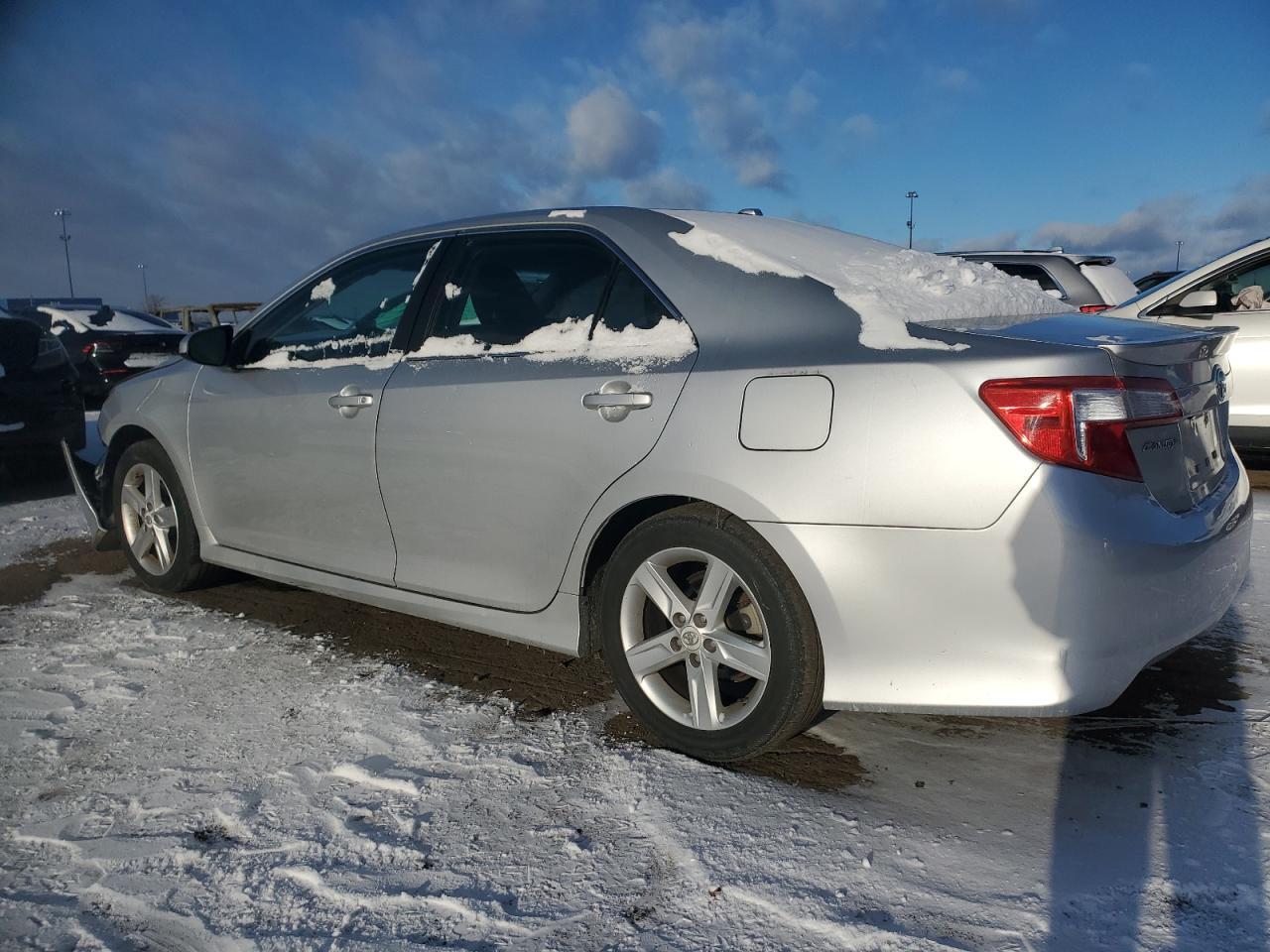 2012 TOYOTA CAMRY BASE - Фото 2