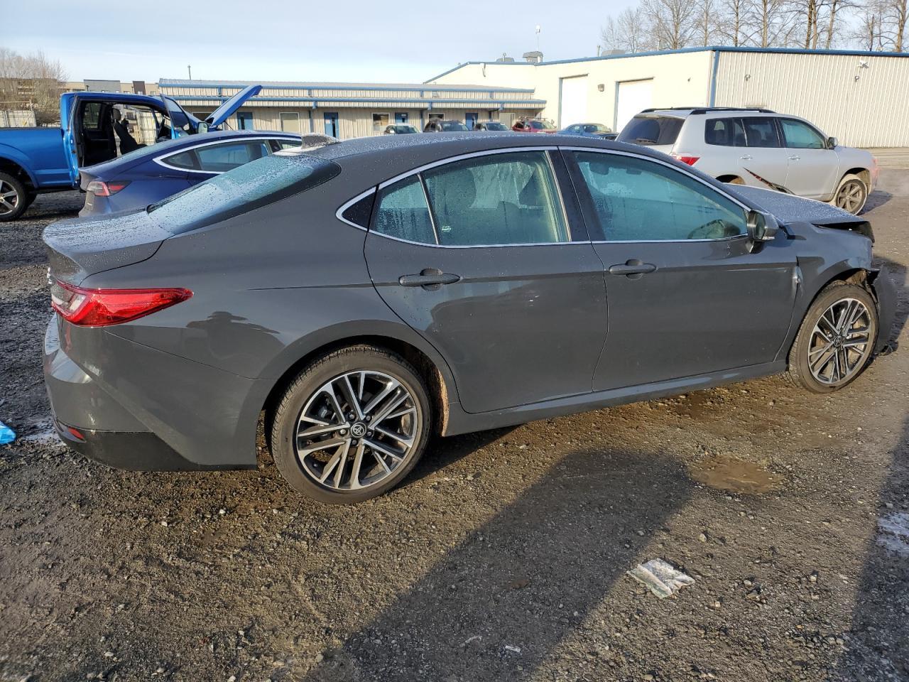 2025 TOYOTA CAMRY XSE - Фото 3