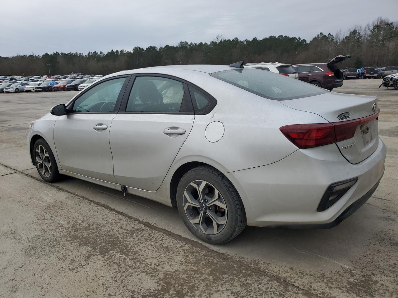 2021 KIA FORTE FE - Фото 2