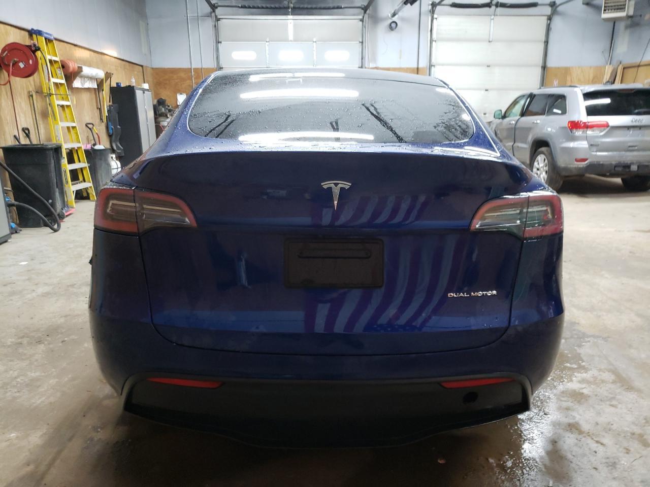 2023 TESLA MODEL Y - Фото 6