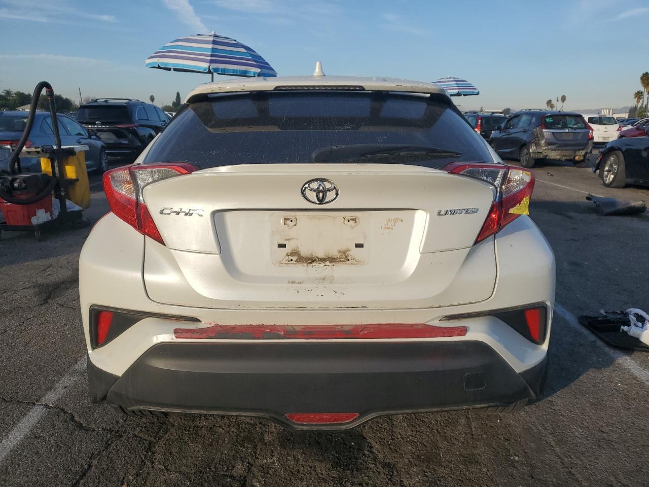 2021 TOYOTA C-HR XLE - Фото 6