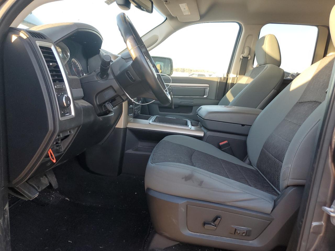 2014 RAM 1500 SLT - Image 7