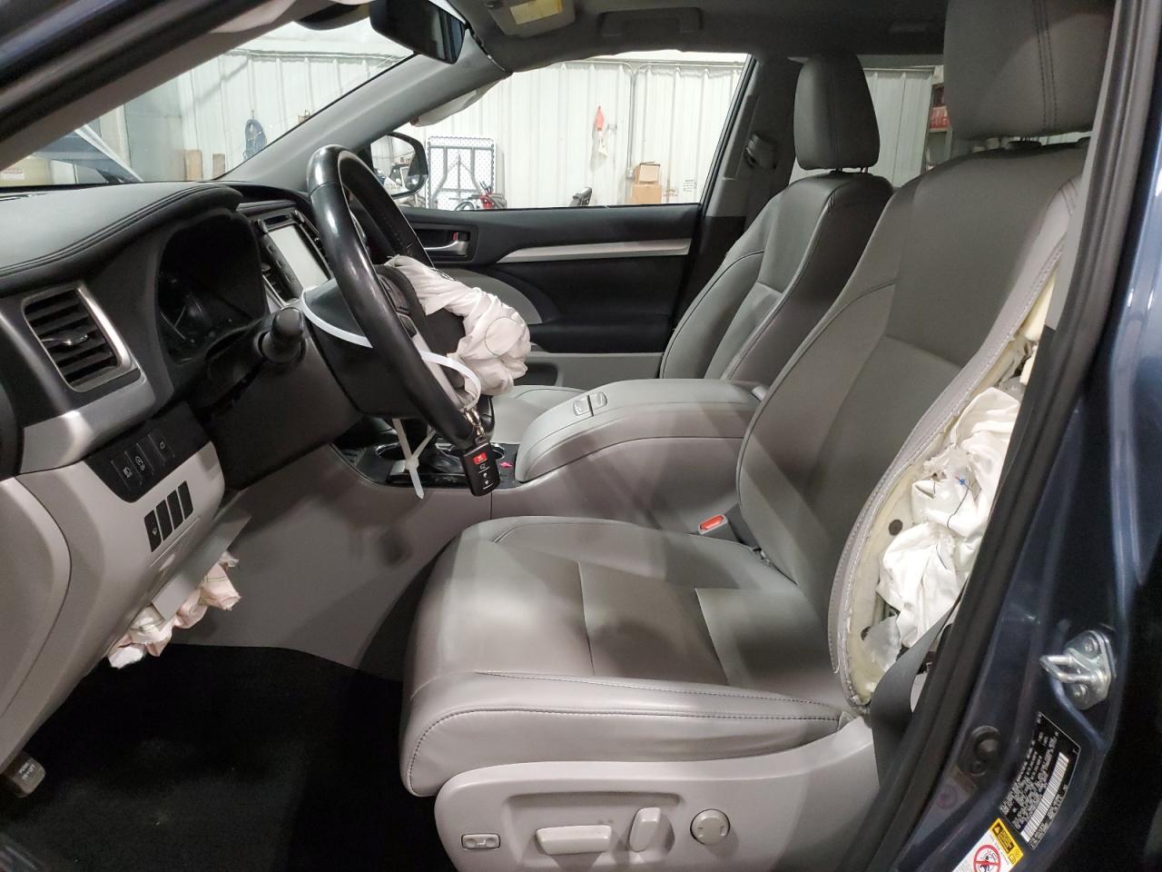 2019 TOYOTA HIGHLANDER - Image 7