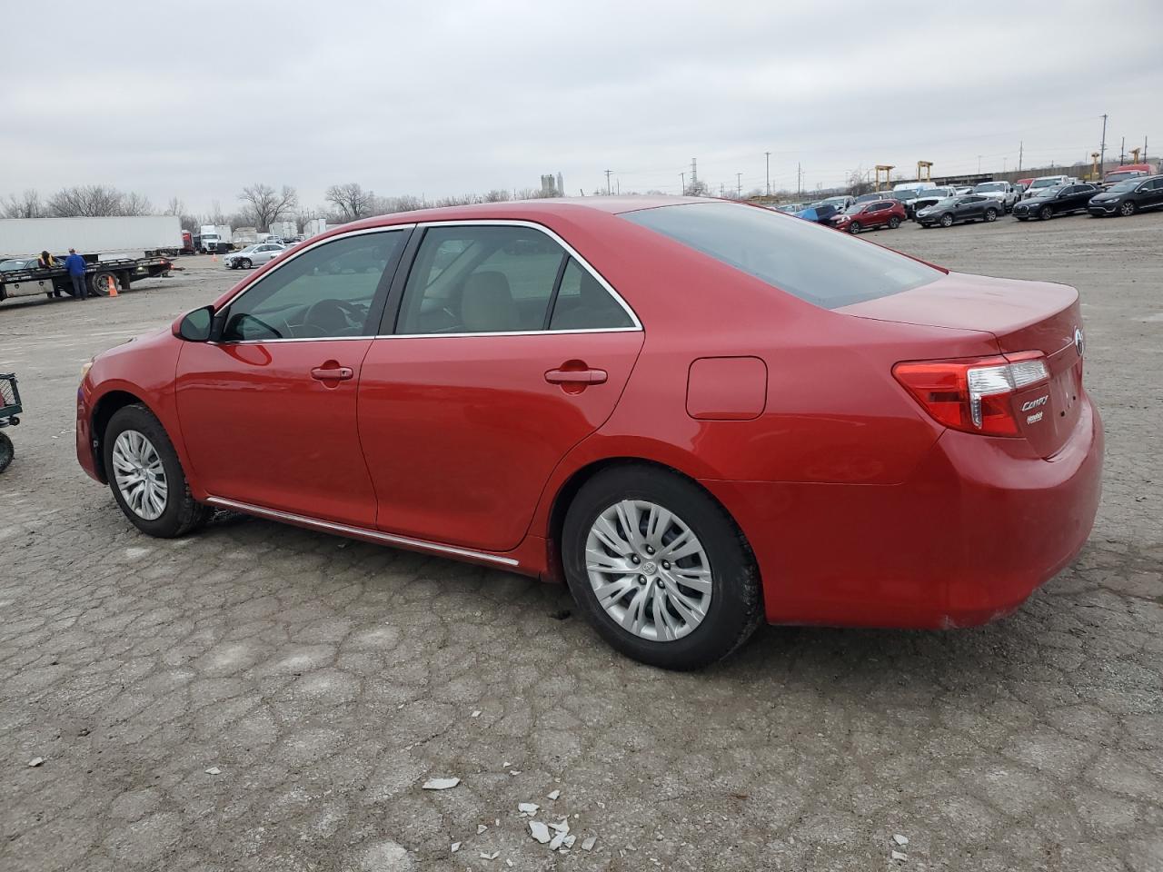 2013 TOYOTA CAMRY L - Фото 2