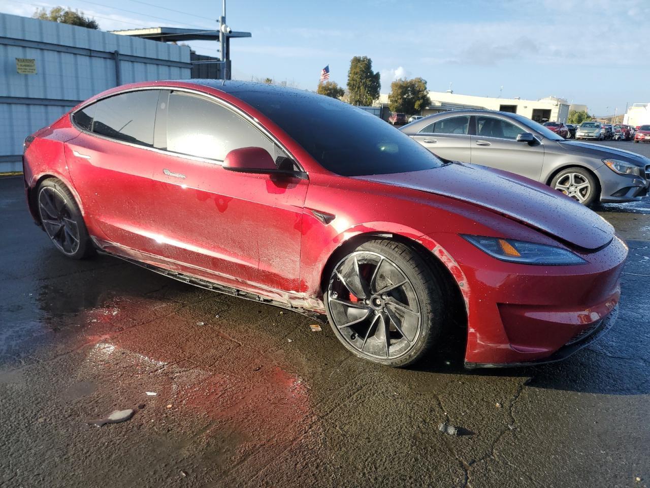 2024 TESLA MODEL 3 - Фото 4
