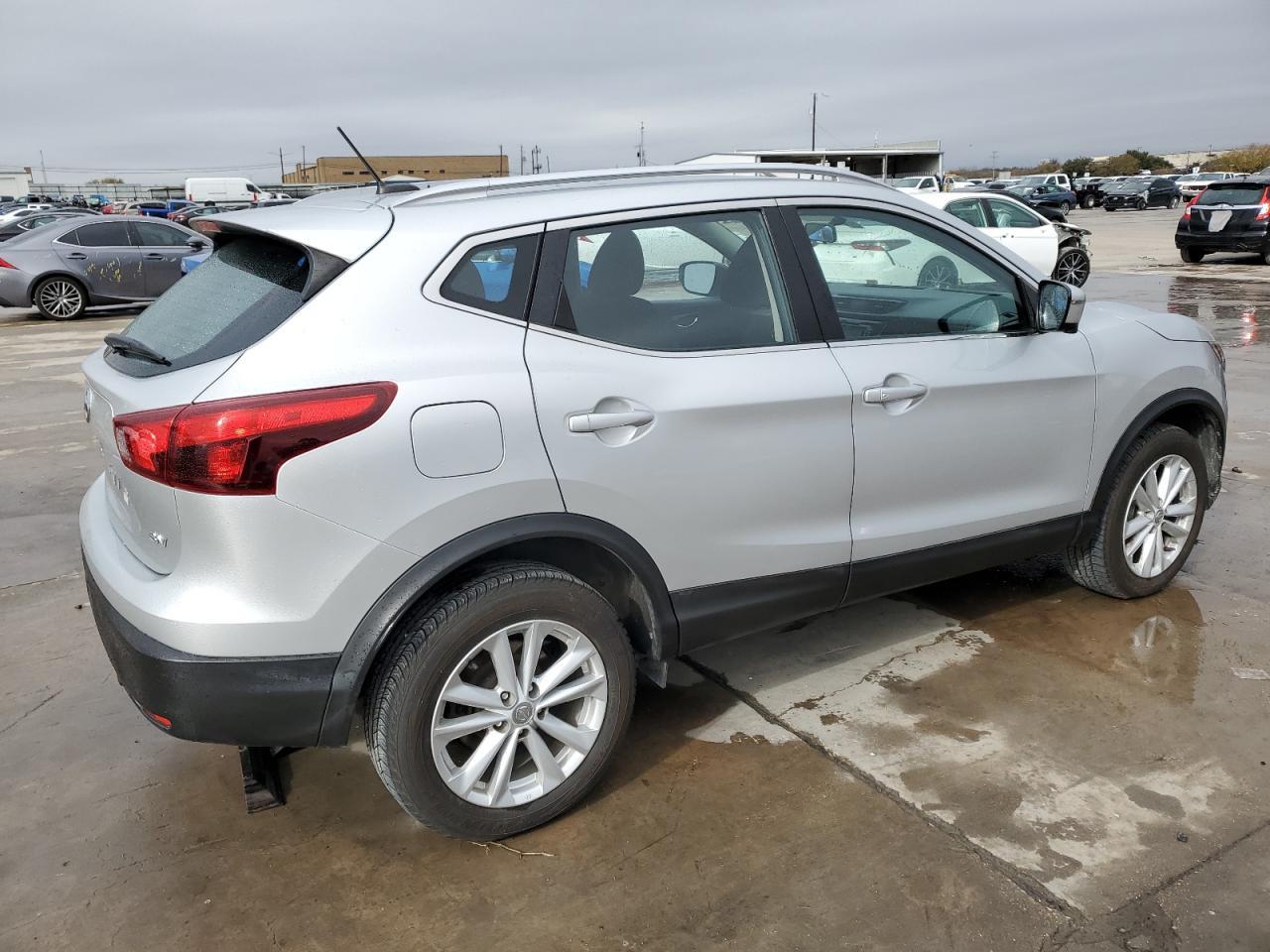 2017 NISSAN ROGUE SPOR - Image 3