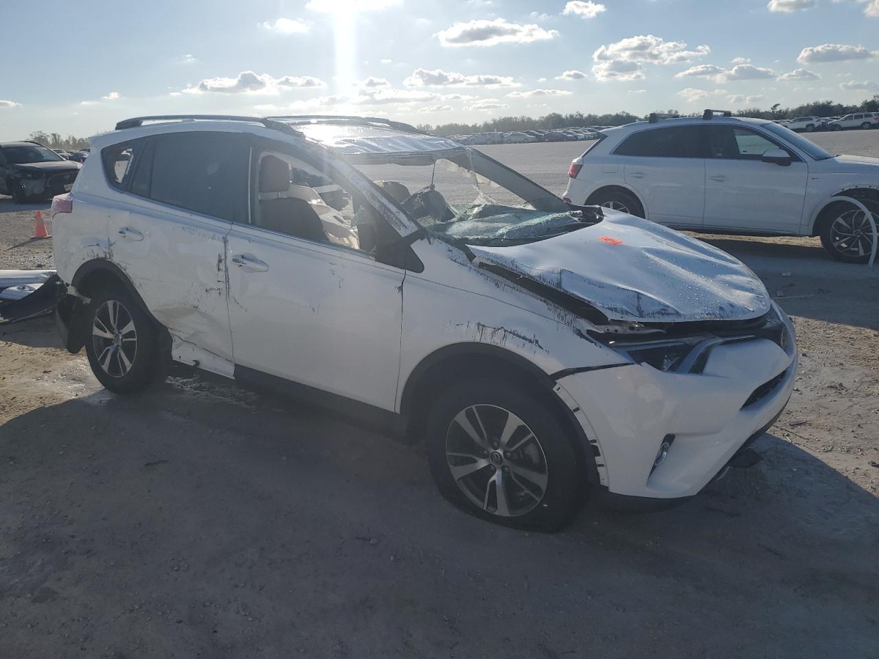 2018 TOYOTA RAV4 ADVEN - Фото 4