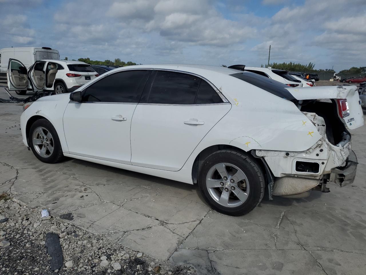 2015 CHEVROLET MALIBU LS - Image 2