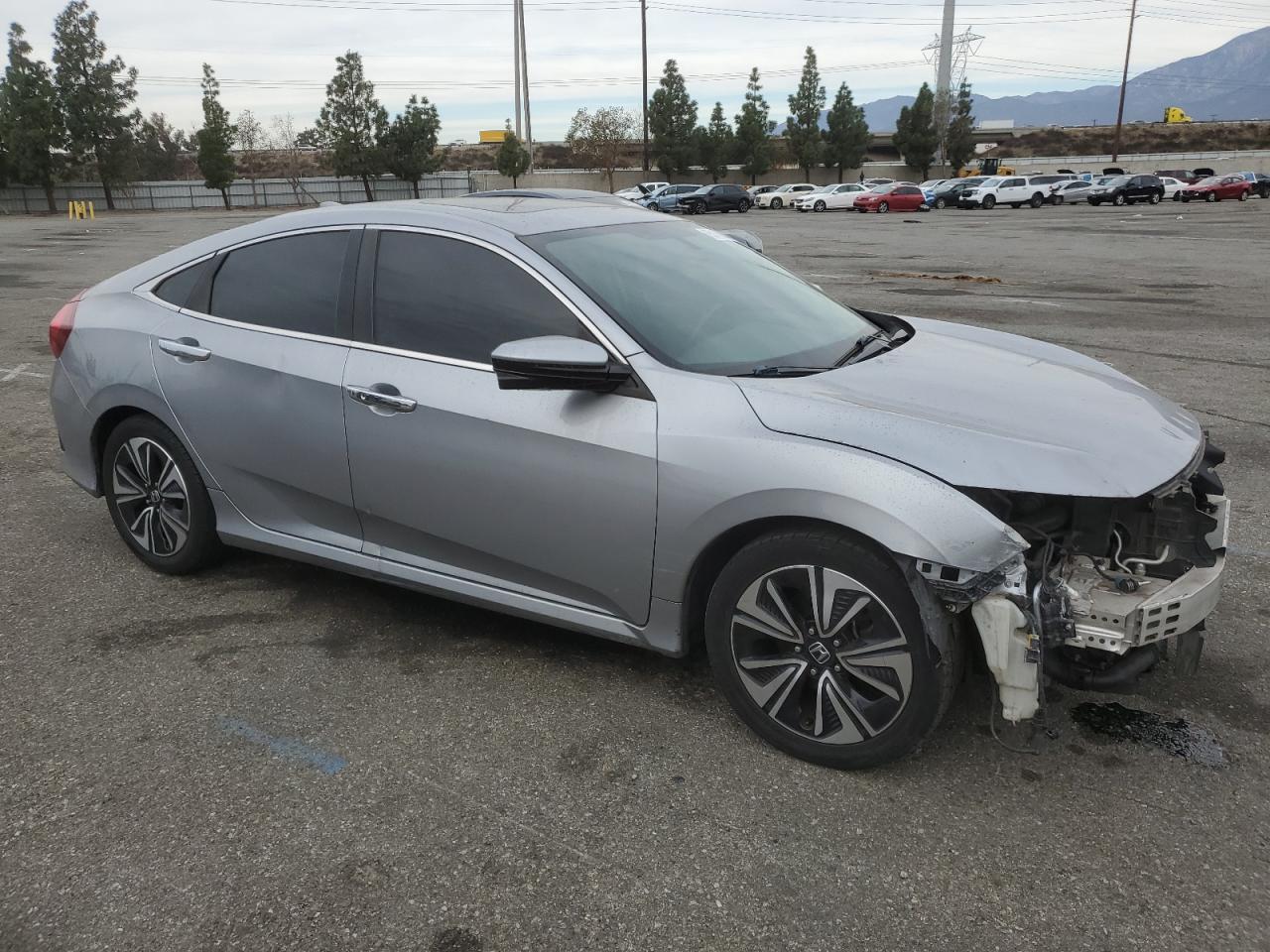 2017 HONDA CIVIC EXL - Image 4
