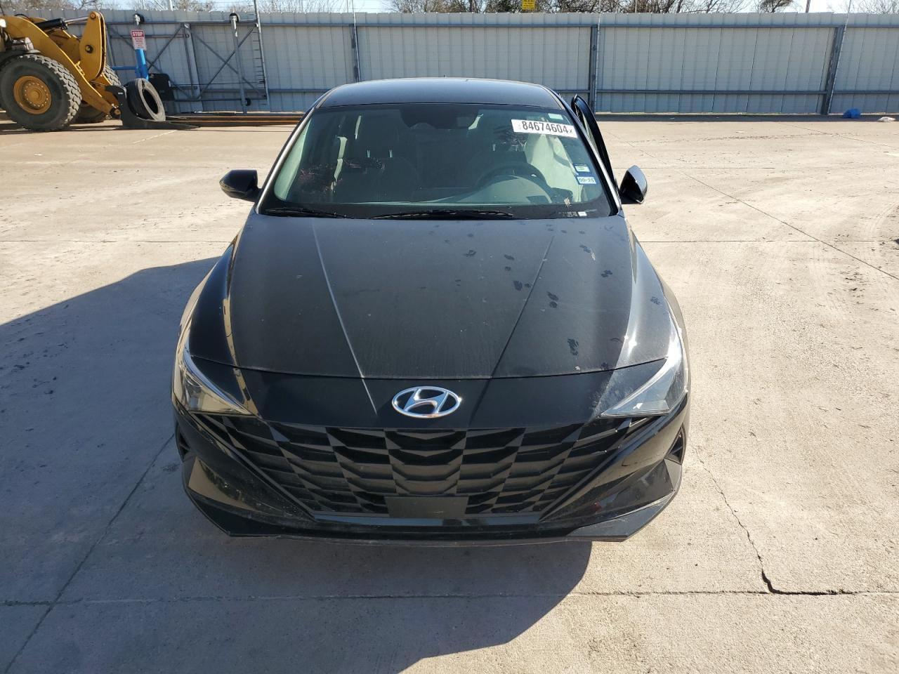 2023 HYUNDAI ELANTRA SE - Image 5