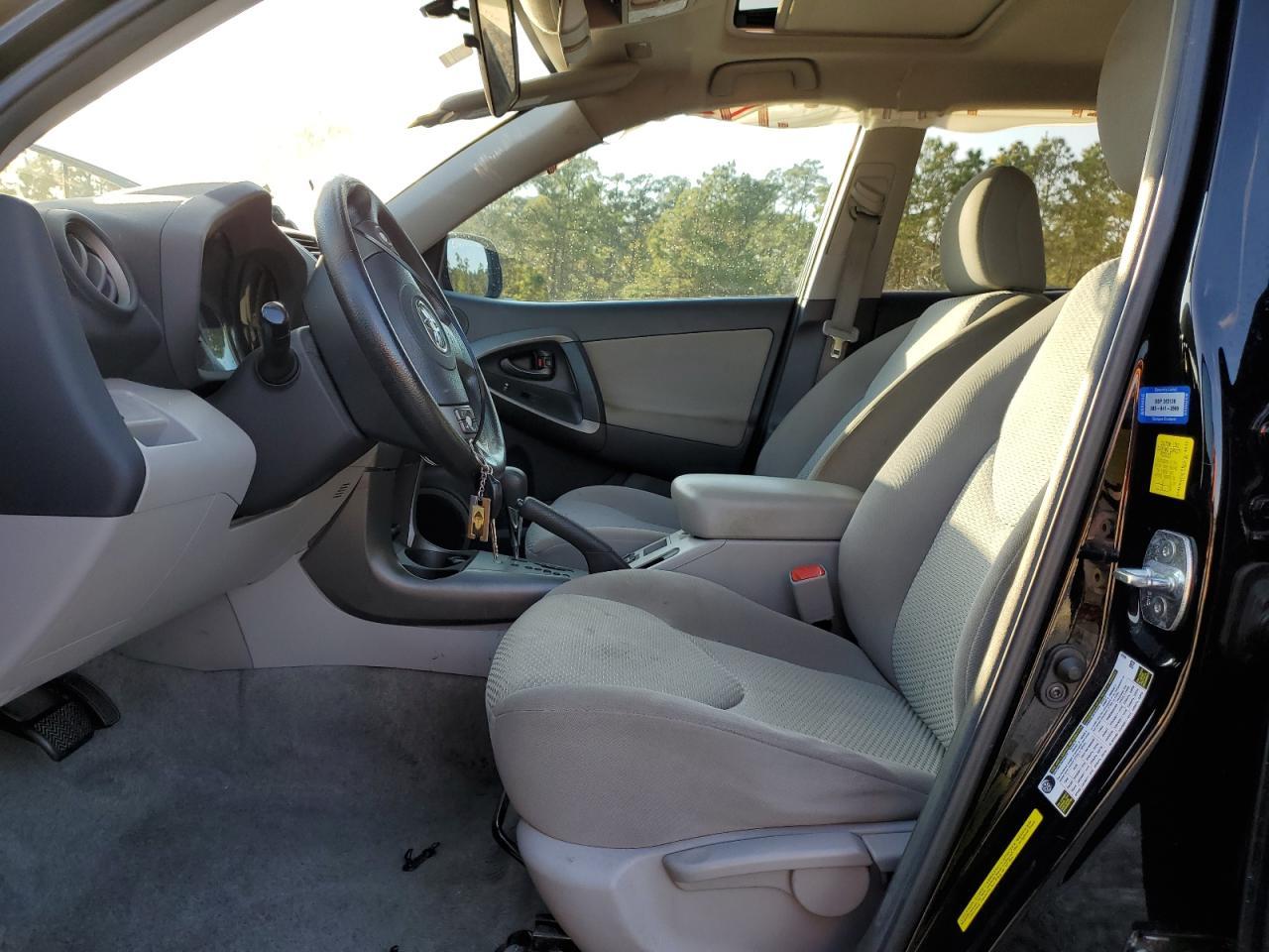 2011 TOYOTA RAV4 - Image 7