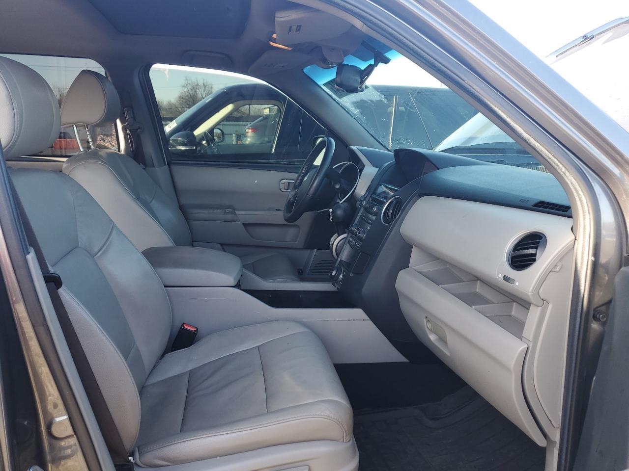 2012 HONDA PILOT EXLN - Image 7