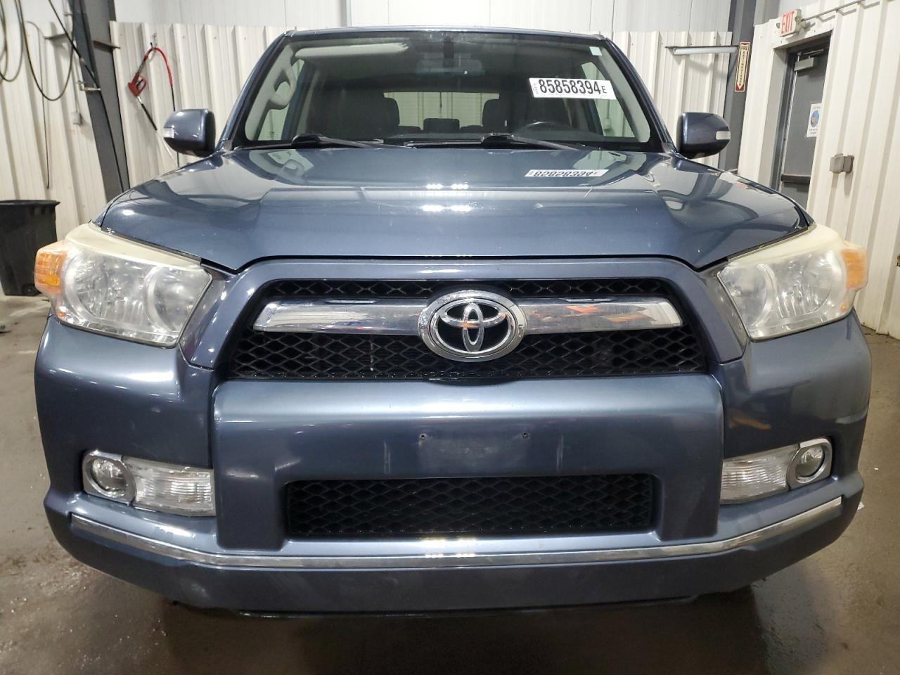 2011 TOYOTA 4RUNNER SR - Image 5