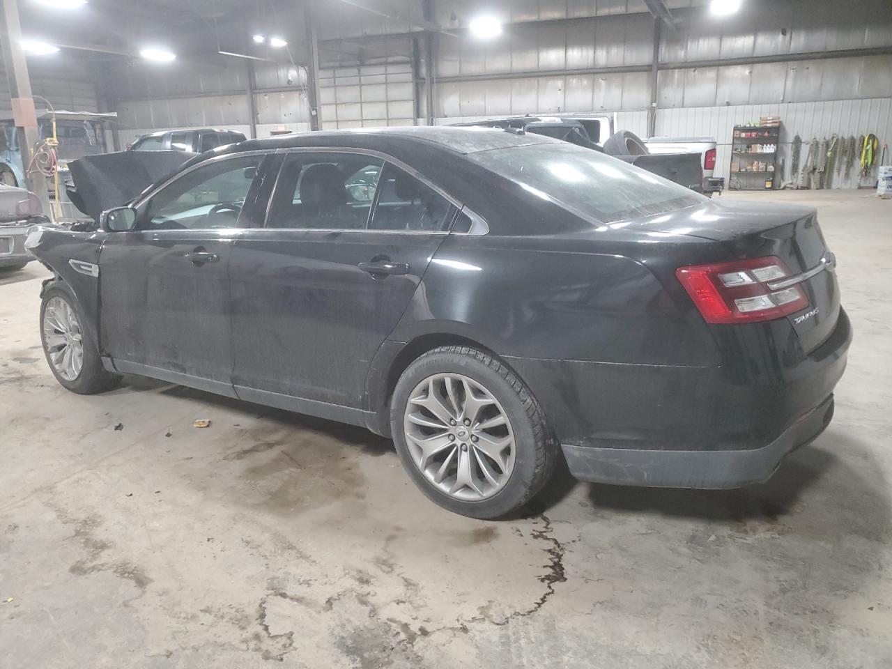 2013 FORD TAURUS LIM - Image 2