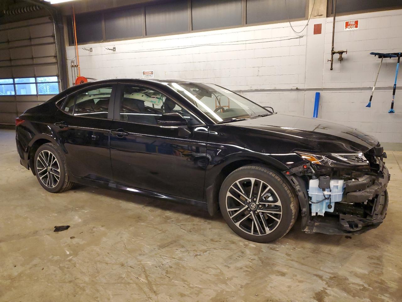 2025 TOYOTA CAMRY XSE - Image 4