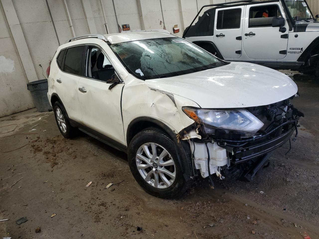2018 NISSAN ROGUE S - Фото 4