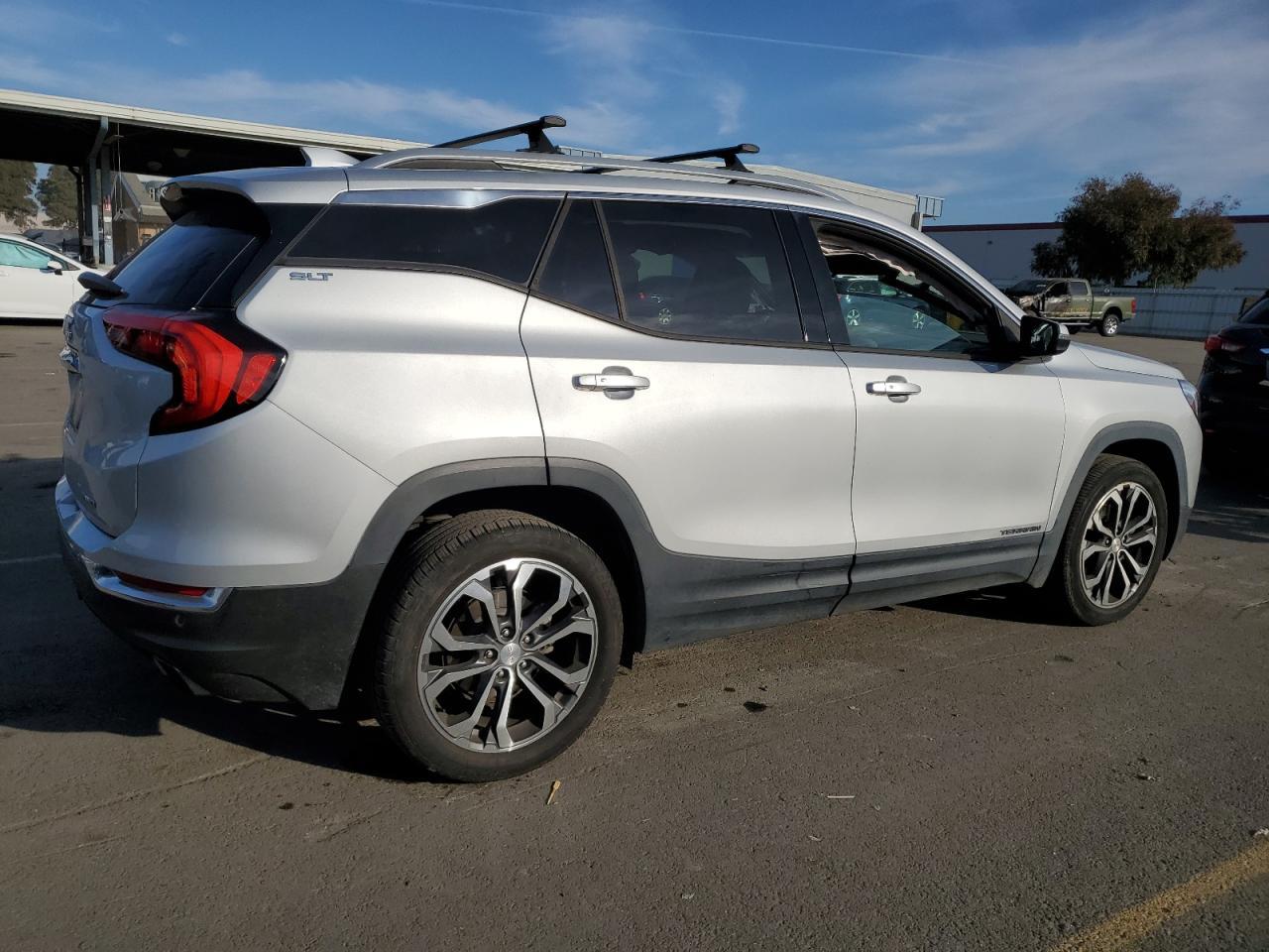 2019 GMC TERRAIN SL - Фото 3