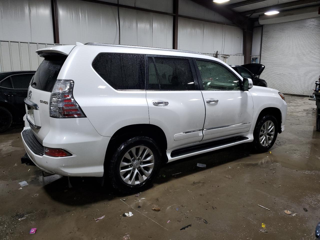 2017 LEXUS GX 460 - Фото 3