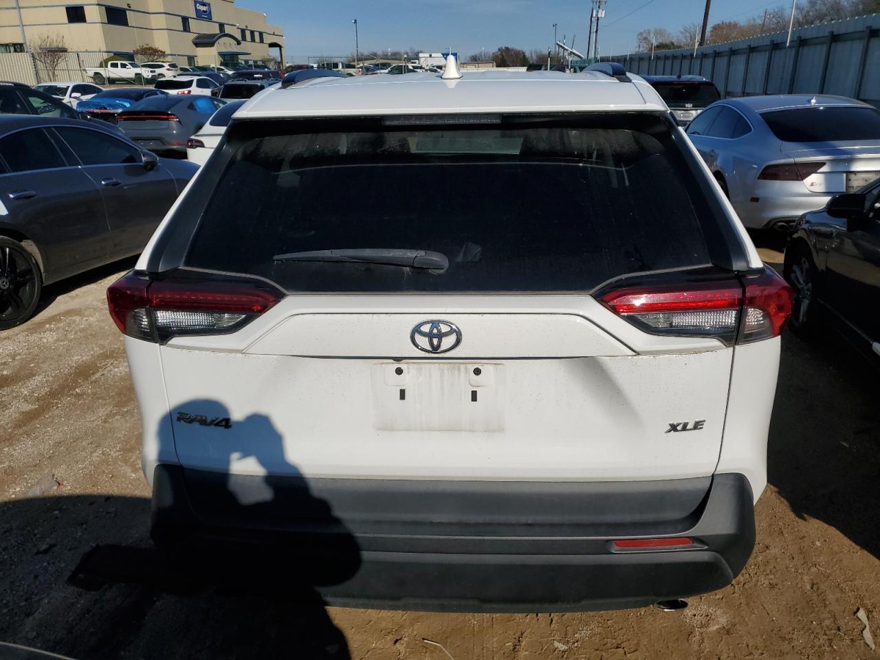 2019 TOYOTA RAV4 XLE P - Image 6