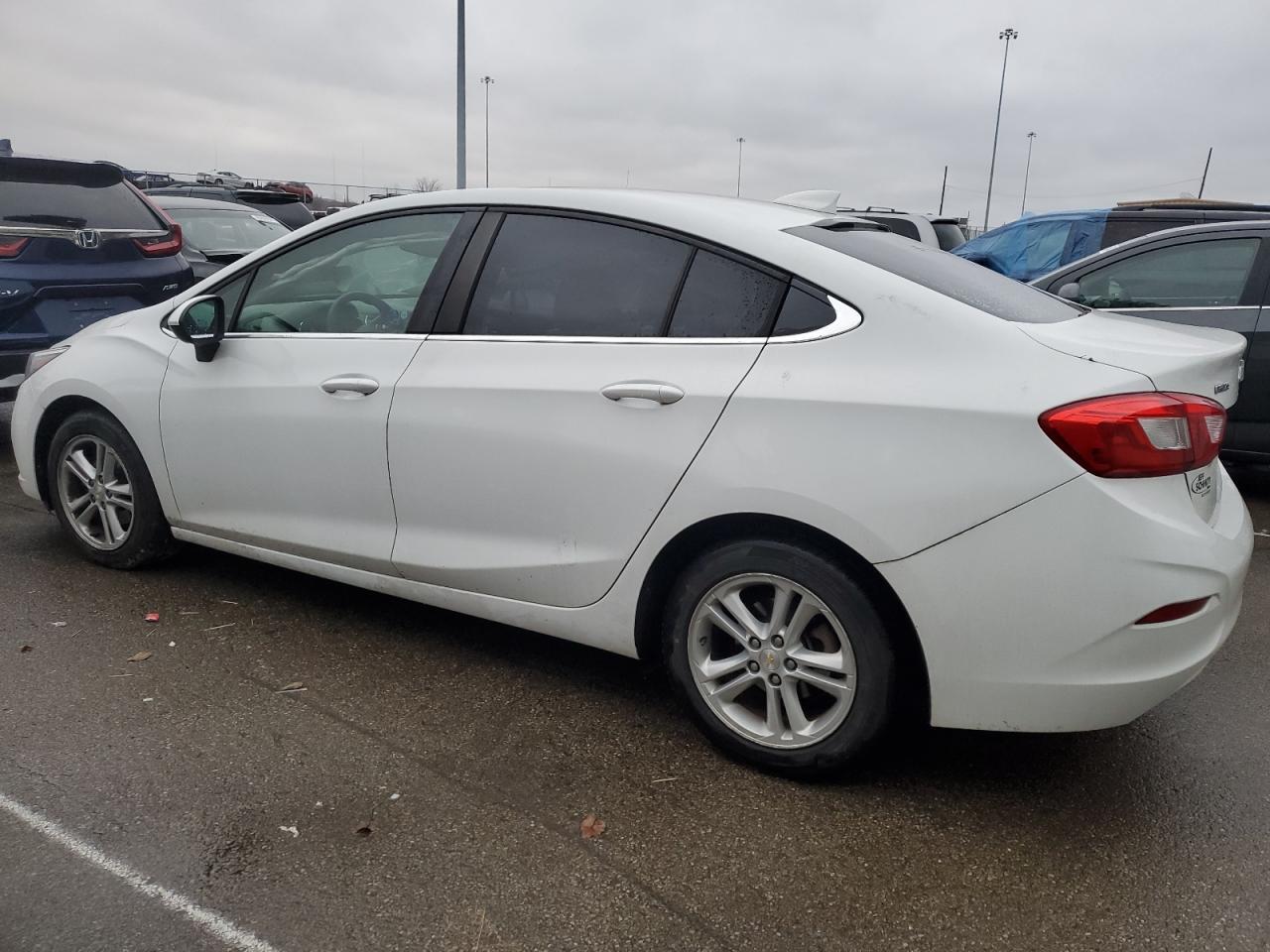 2016 CHEVROLET CRUZE LT - Image 2