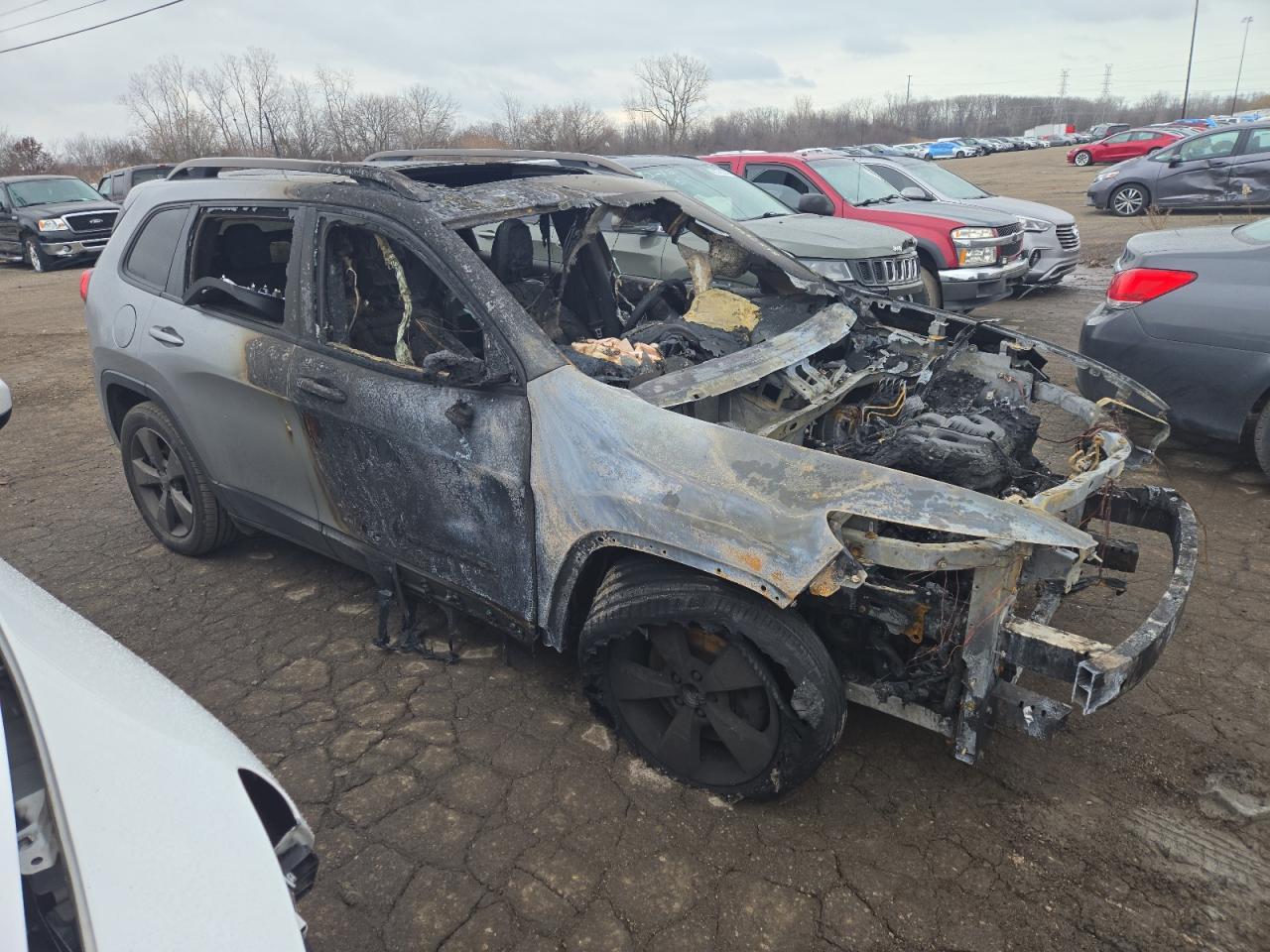 2017 JEEP CHEROKEE L - Фото 4