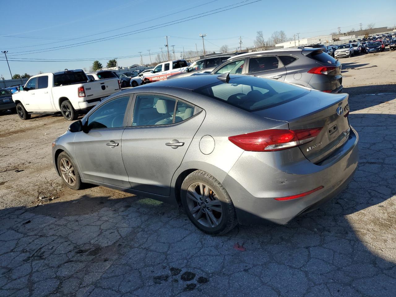 2018 HYUNDAI ELANTRA SE - Image 2