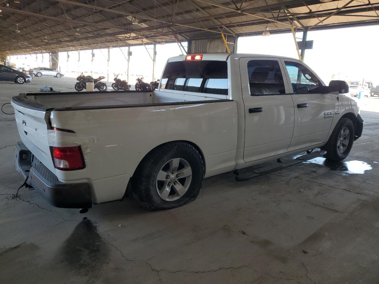 2018 RAM 1500 ST - Image 3