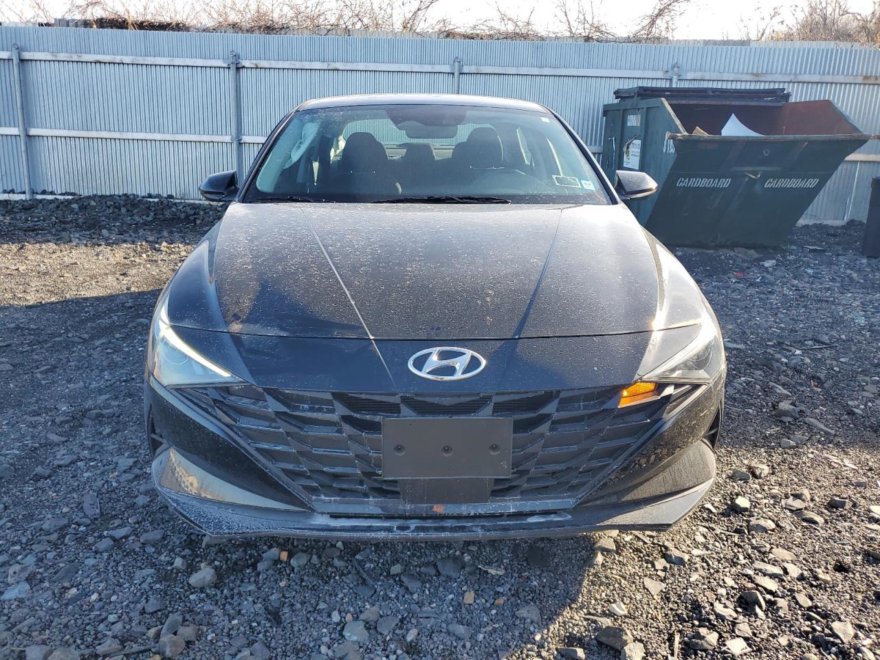 2023 HYUNDAI ELANTRA SE - Фото 5