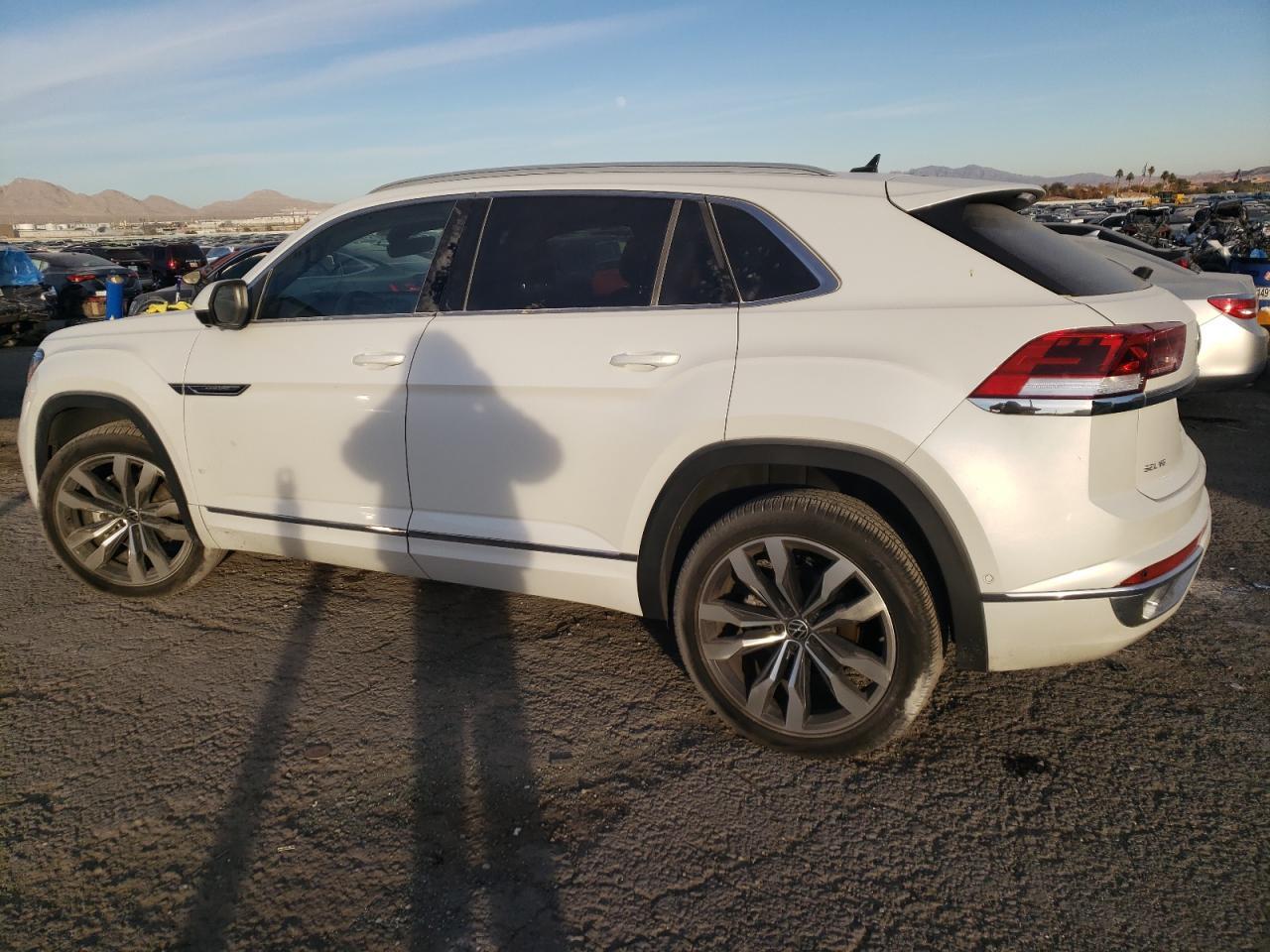 2022 VOLKSWAGEN ATLAS CROS - Фото 2