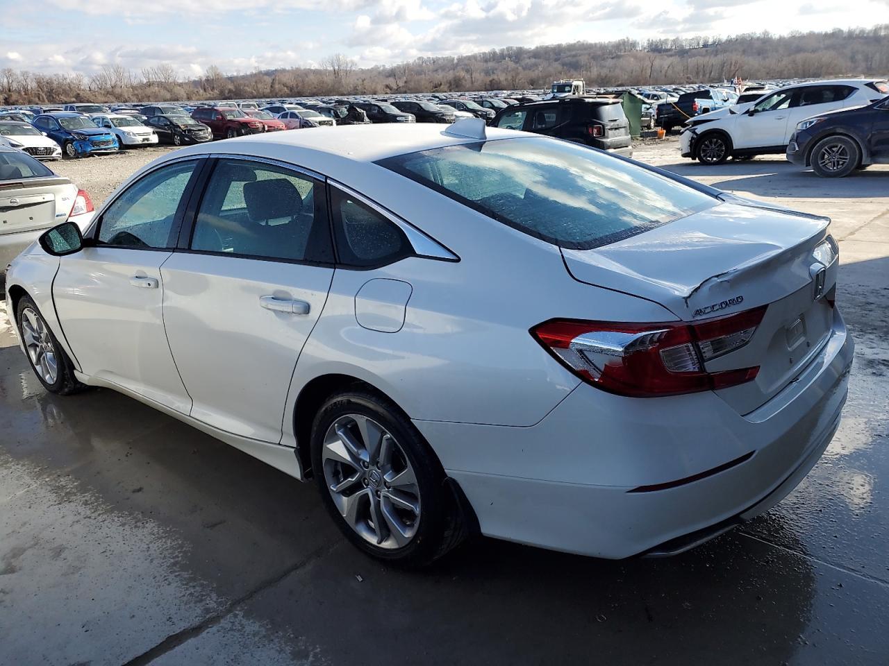 2018 HONDA ACCORD LX - Фото 2